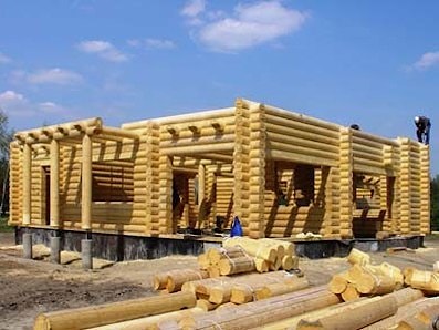 Дом под ключ из бревна естественной влажности с мансардой, польский проект