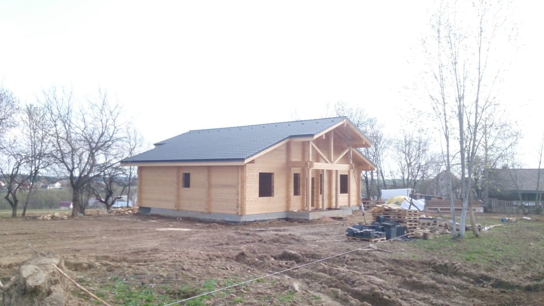 Дом на две семьи из бруса "Яркий"
