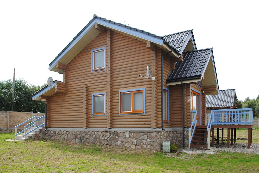 Деревянный дом из бревна «На Семи Ветрах» 218 м²