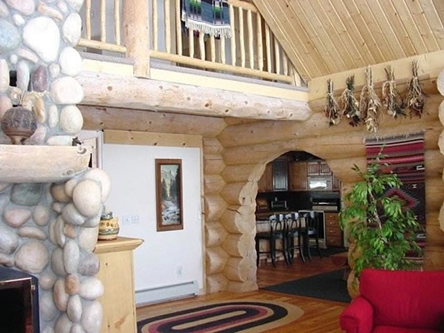 Интерьеры канадских деревянных домов 
