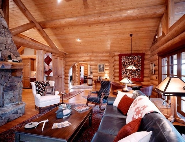 Канадский деревянный дом ручной рубки - классический интерьер, старые канадские фотографии  