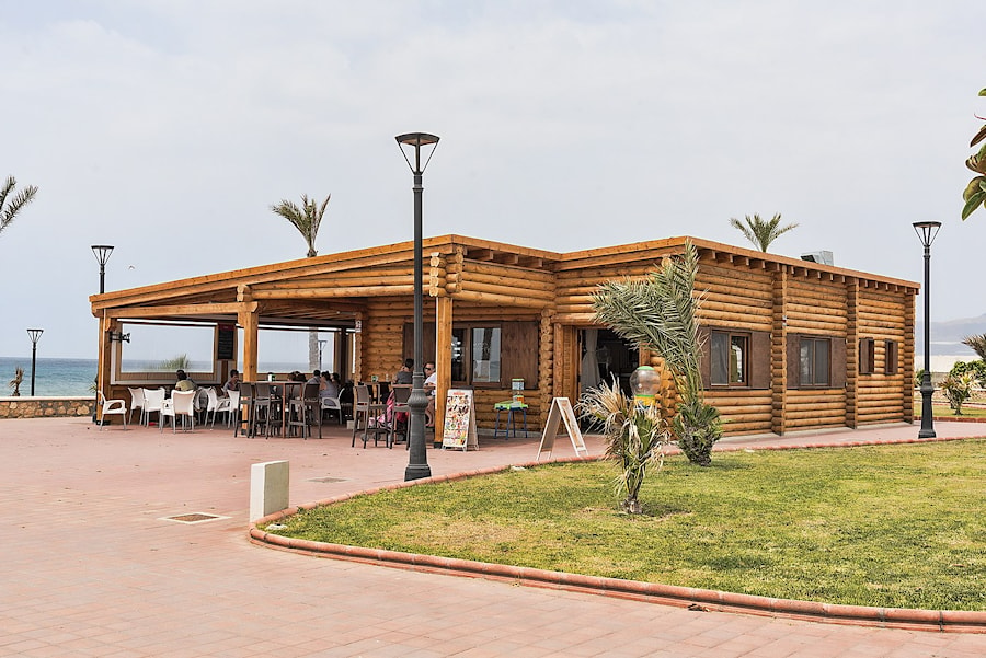 Строительство ресторана из дерева при отеле "El Galeón" Испания  