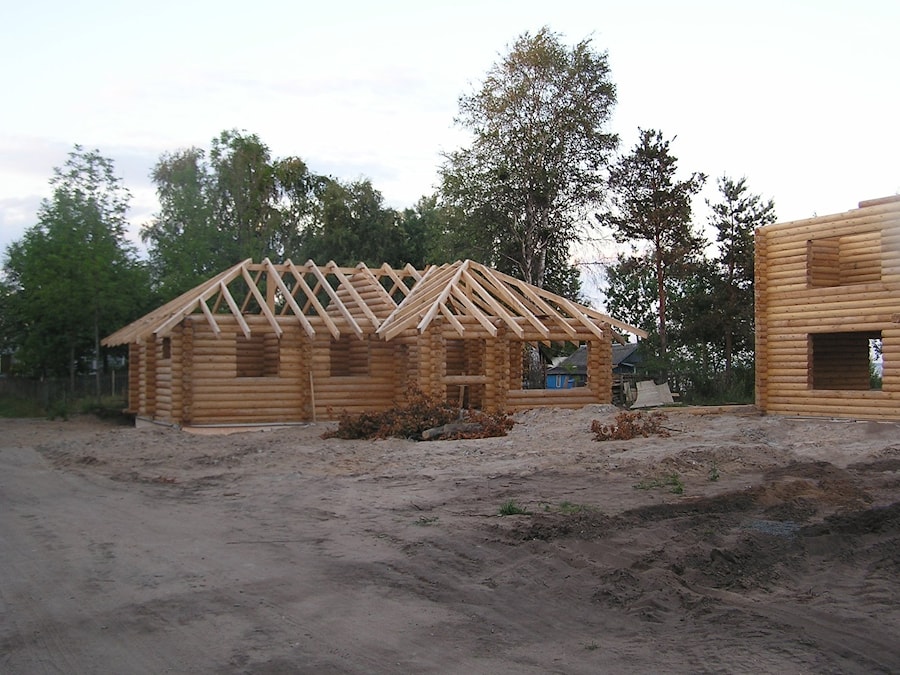 Строительство деревянного дома и бани из бревна "Нарочь"  