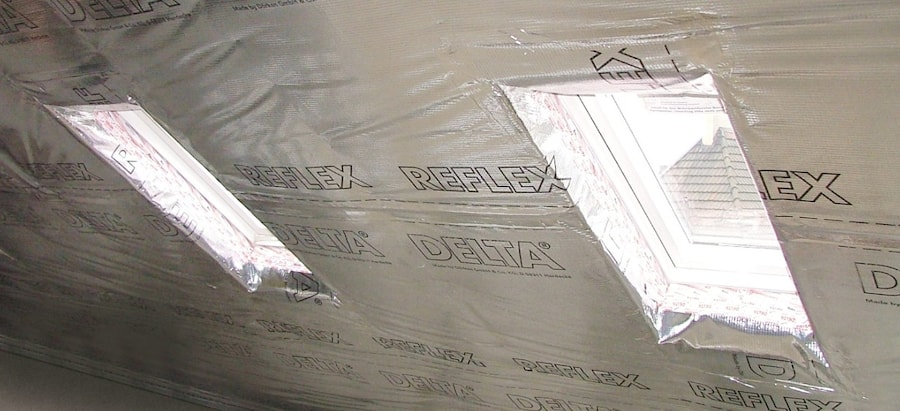 Пароизоляционная пленка для черепичной крыши с алюминиевым рефлексным слоем DELTA-REFLEX   